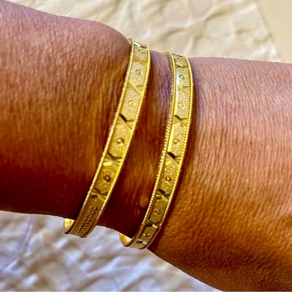 Diamond Bracelet- 3.54 Carats in 14K Gold & Some 23.5K Gold Bangles - Picture 14 of 14